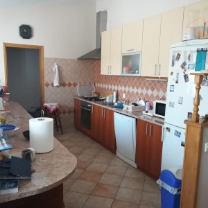 Poslovno-stambena zgrada - Industrijska četvrt