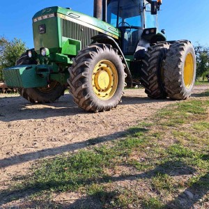 John Deere 4755