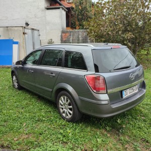 Opel Astra 1.7 cdti karavan