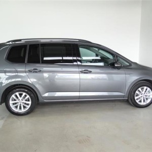 Volkswagen Touran 2.0 TDI DSG Highline DSG*Navi