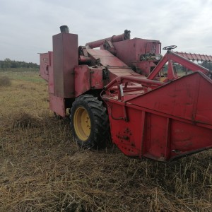 Kombajn Zmaj 133RM