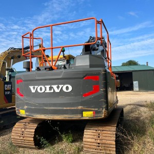 Volvo EC 140 EL tracked
