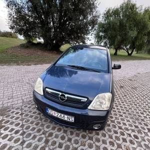 Opel Meriva 1.3 cdti 4/24