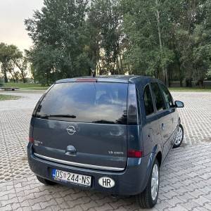 Opel Meriva 1.3 cdti 4/24