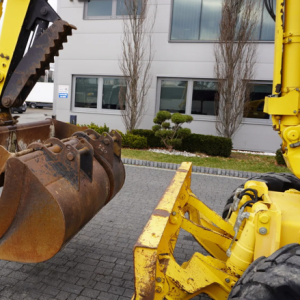 Komatsu PW 118MR-8