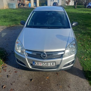 Opel Astra H