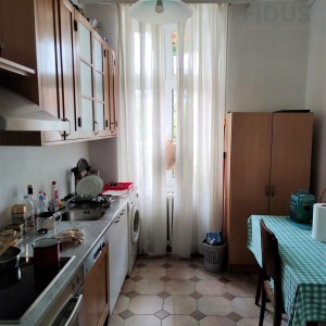 Trosoban stan - širi centar Osijeka