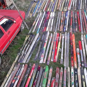 SKIJE/PANCERICE/ŠTAPOVI/BUCE/STROJEVI I MNOGO TOGA VEZANO ZA SKIJANJE/ZAMJENA ZA RAZNO