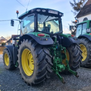 Traktor john deere 6130r