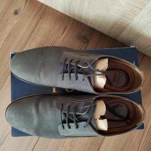 P: Cipele Clarks