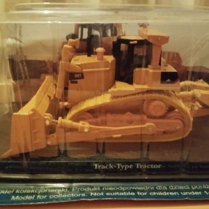 Metalni gotovi model maketa radni stroj 2 Diecast D9
