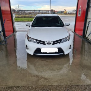 Toyota Auris 1,4d4d 2014.g,181300km prvi vlasnik ČK