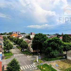 Peterosoban stan s parkingom - širi centar Osijeka