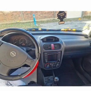 Prodajem Opel Corsu 1.2i