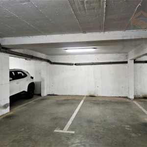 Peterosoban stan s parkingom - širi centar Osijeka