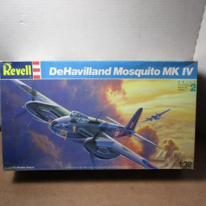 Maketa aviona avion MOSQUITO MK IV 1/32 1:32
