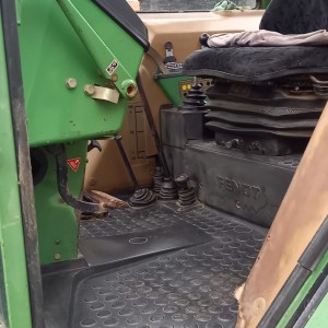 Prodajem traktor Fendt 309LSA Farmer