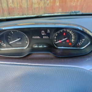 Peugeot 2008, 1.6 Hdi