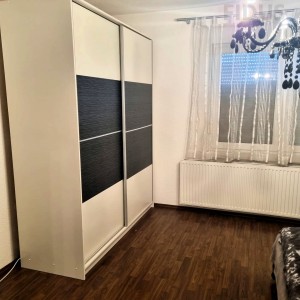 Obiteljska kuća s garažom - Tenja