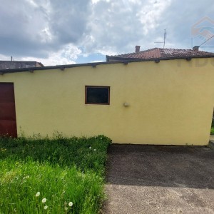 Obiteljska kuća s poslovnim prostorom - Mirkovci