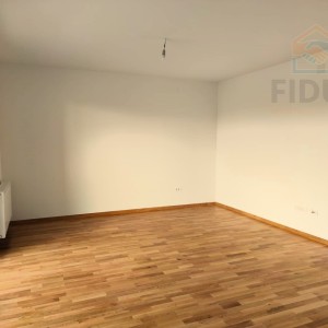 Trosoban stan s natkrivenim parkingom - Donji grad (Osijek)