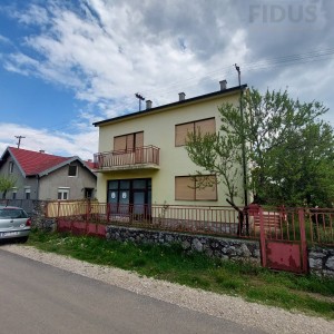 Obiteljska kuća s poslovnim prostorom - Mirkovci