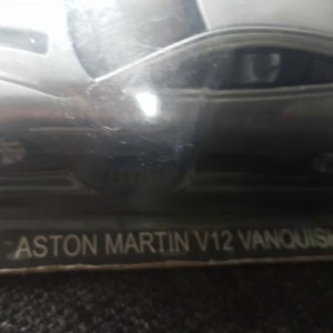 Model maketa automobil Aston Martin V 12 1/43 1:43
