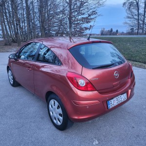 OPEL CORSA 1.4 BENZIN 2012.
