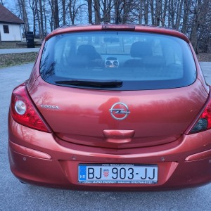 OPEL CORSA 1.4 BENZIN 2012.