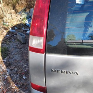 Opel meriva 2004 godina komplet ili u Djelovima Dizel