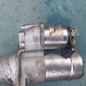 Opel meriva 2004 godina komplet ili u Djelovima Dizel