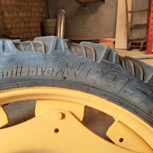 Kotači za Međurednu obradu John Deere 44"