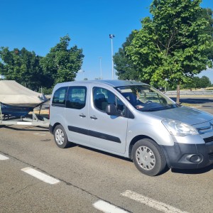 Gliser Titel F450 sa Yamaha motorom 100ks + prikolica Torbarina