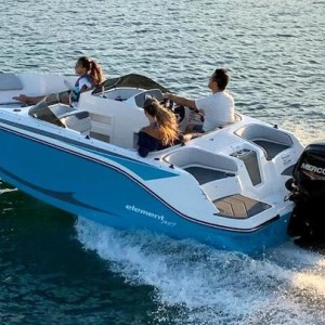 BAYLINER M17 NOVI GLISER BOWRIDER BEZ KABINE FINALNA RASPRODAJA SA LAGERA, BEZ MOTORA