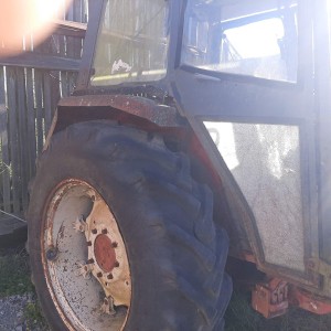 Traktor IHC 844 s