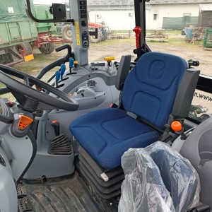 TRAKTOR NEW HOLLAND