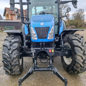 TRAKTOR NEW HOLLAND