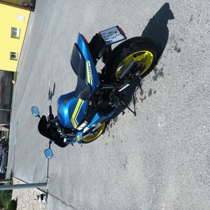 SUZUKI GSXR 600 K5