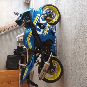 SUZUKI GSXR 600 K5