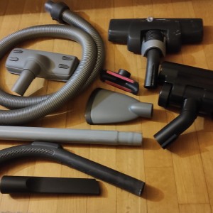 Usisavač Elektrolux 2000W Turbo ispravan