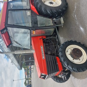 Traktor univerzal