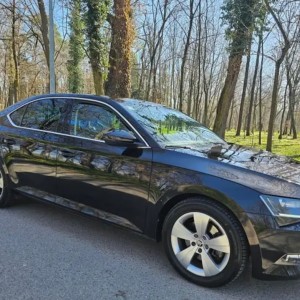 Škoda superb 2.0 dsg 2019 god