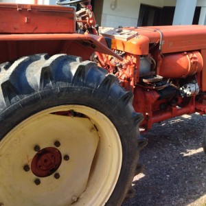 Traktor Vladimirec T 25