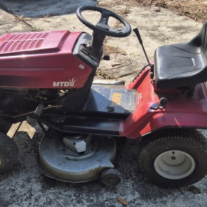 MTD Spider 91 SD - Kosilica traktor - 12,5 konjskih snaga