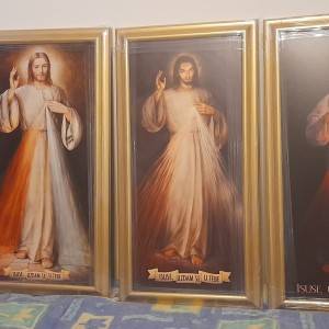 MILOSRDNI ISUS - SLIKA (4 VERZIJE - PO ODABIRU) - PRODAJEM