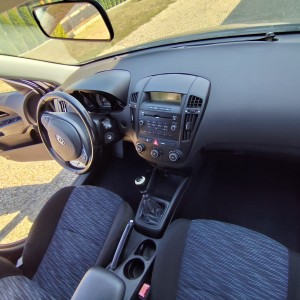 Prodaje se KIA Ceed sw 2008. godina