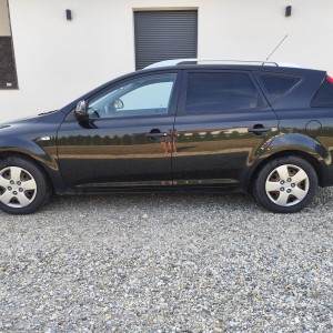 Prodaje se KIA Ceed sw 2008. godina