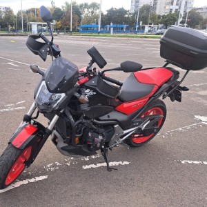 HONDA NC 750 SA, sa dodatnom opremom, povoljno prodajem