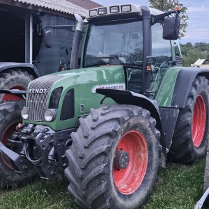 Traktor Fendt 716 vario