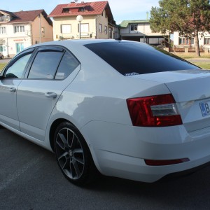 Škoda Octavia 2.0TDI DSG *CIJENA DO REGISTRACIJE* *vRS unutrašnjost*